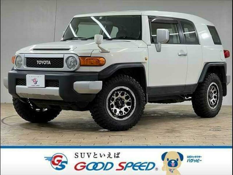 TOYOTA FJ CRUISER