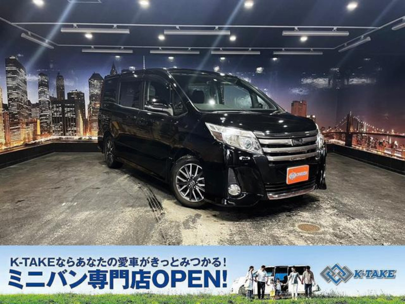 TOYOTA NOAH