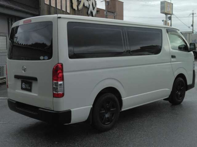 HIACE VAN