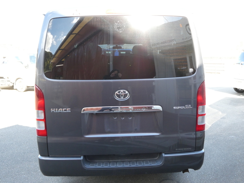 HIACE VAN