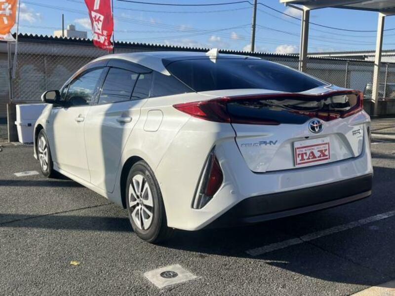 PRIUS PHV