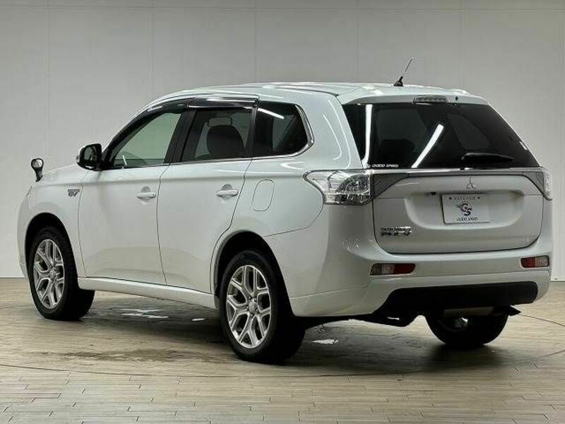 OUTLANDER PHEV