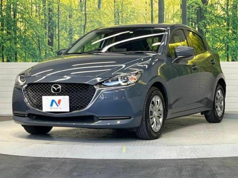 MAZDA2