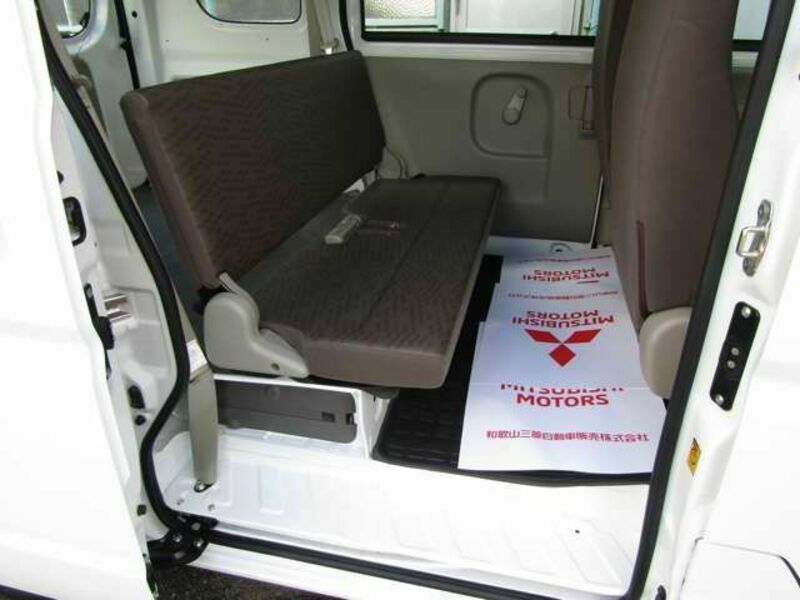 MINICAB VAN