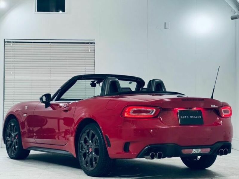 ABARTH 124 SPIDER