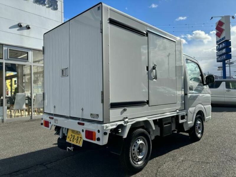 CARRY TRUCK