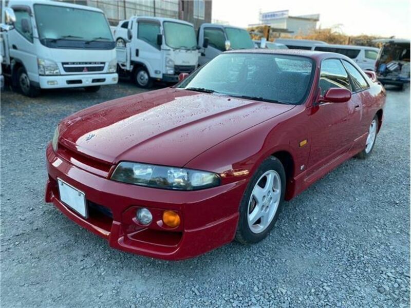 NISSAN SKYLINE