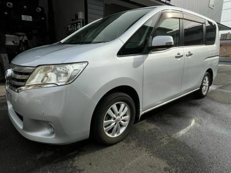 NISSAN SERENA