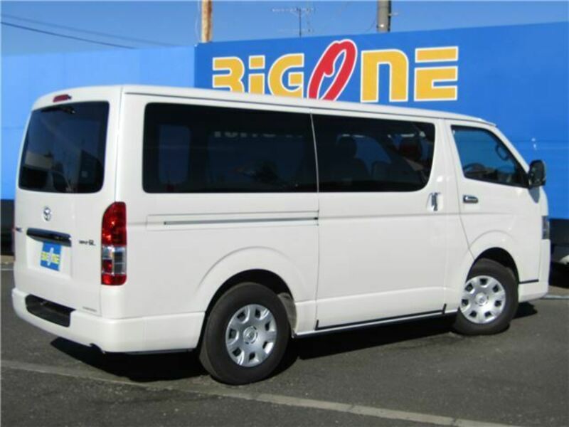 HIACE VAN