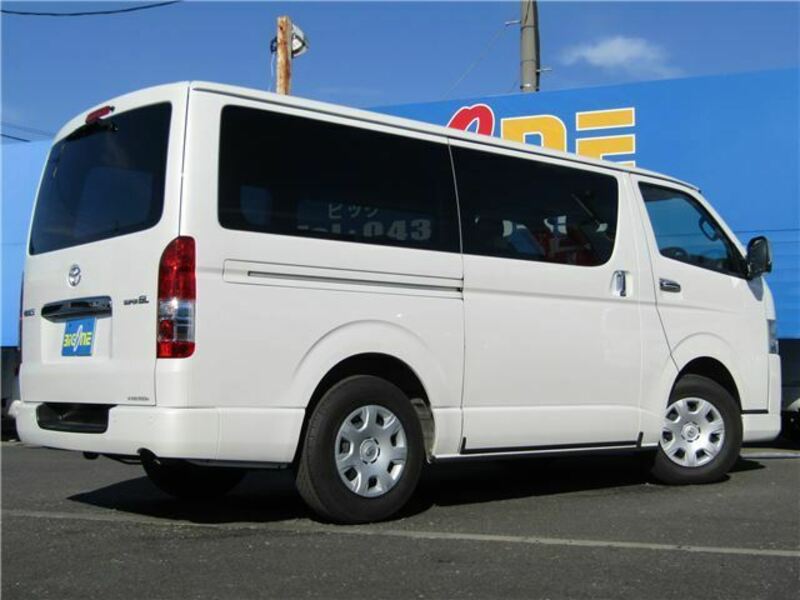 HIACE VAN