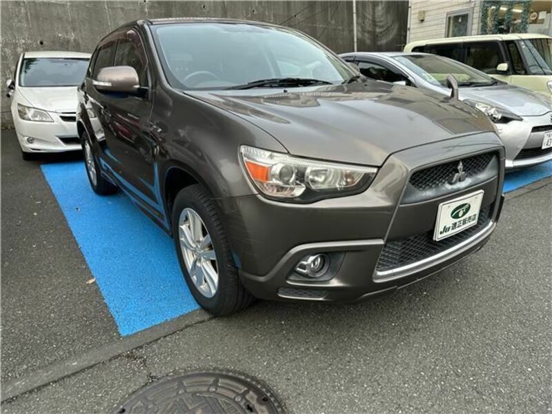 MITSUBISHI RVR