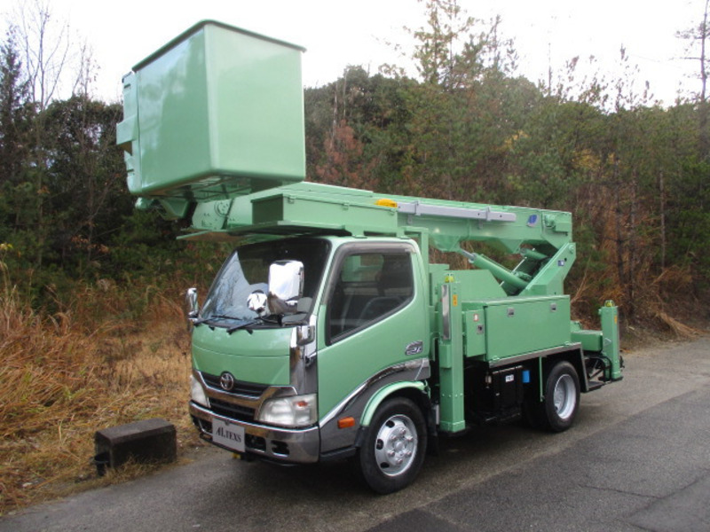 TOYOTA DYNA