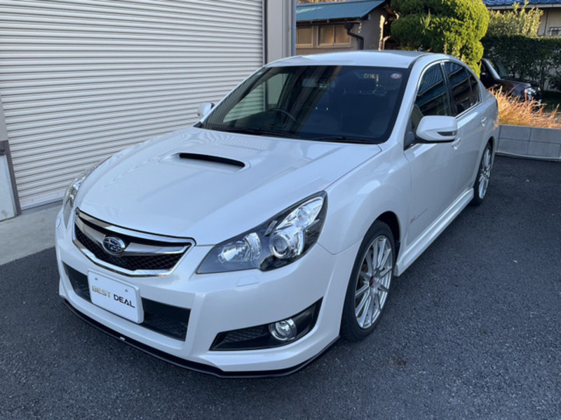 SUBARU LEGACY B4