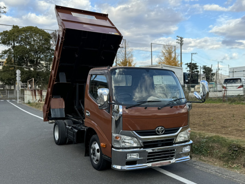 TOYOTA DYNA