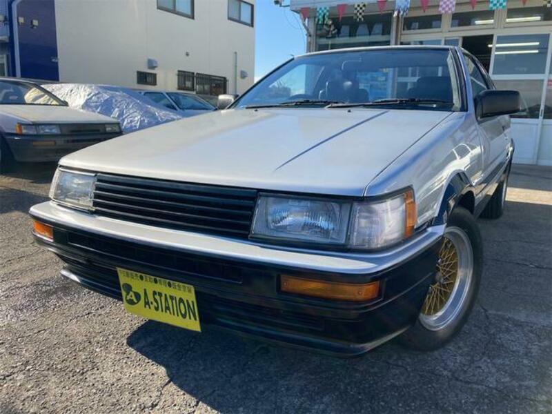 TOYOTA COROLLA LEVIN