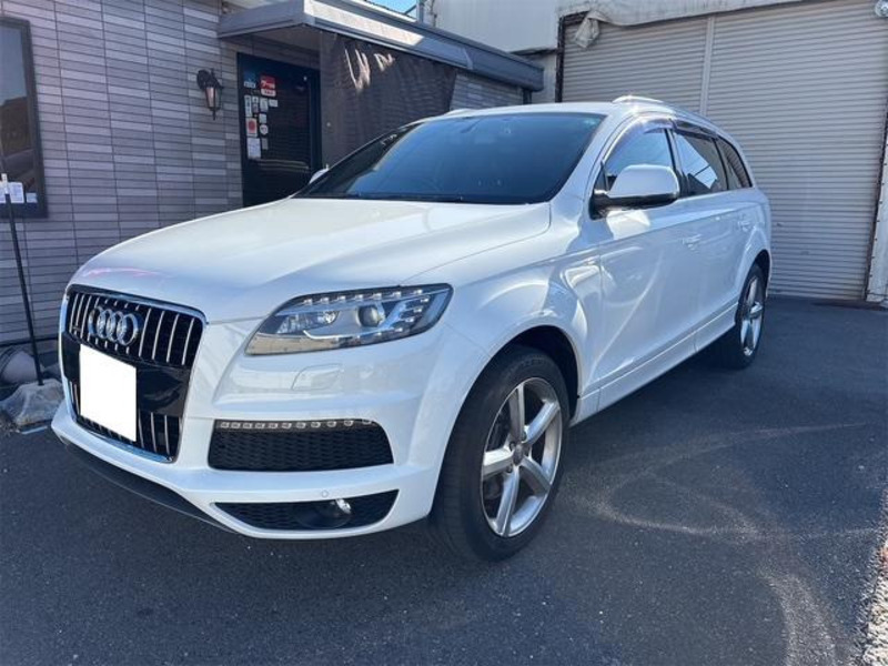 AUDI Q7