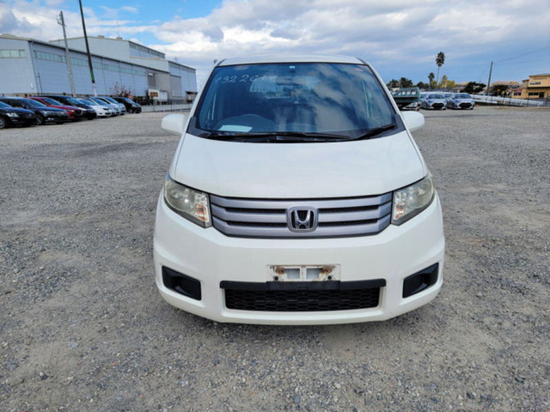 HONDA FREED SPIKE