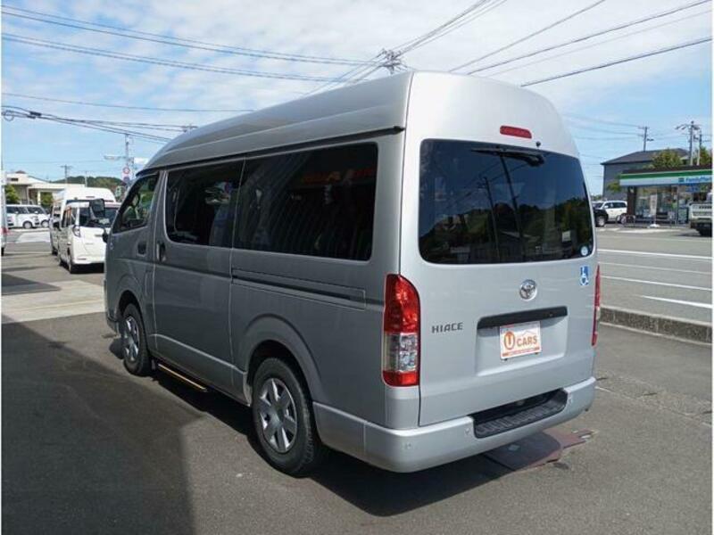 HIACE VAN