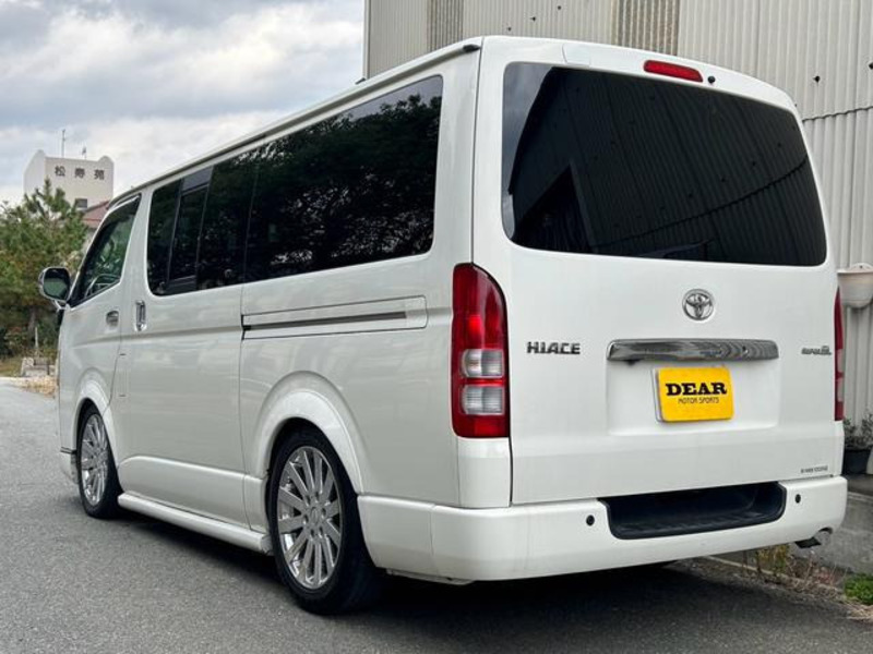 HIACE VAN