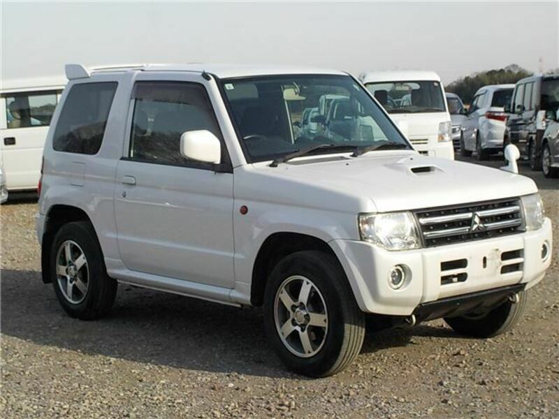 MITSUBISHI PAJERO MINI