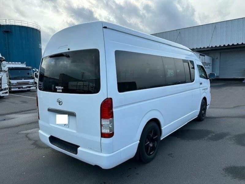 HIACE