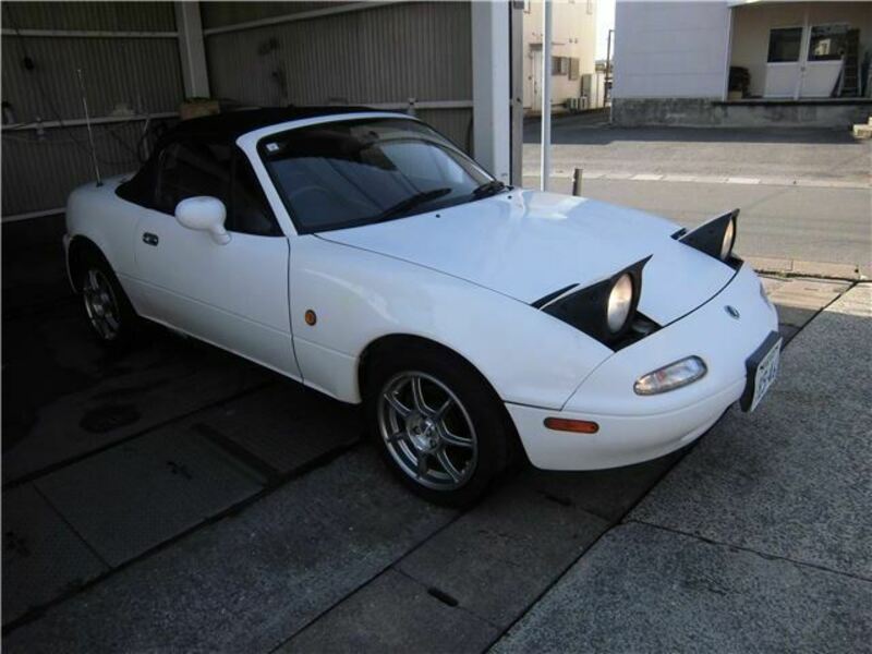 EUNOS ROADSTER