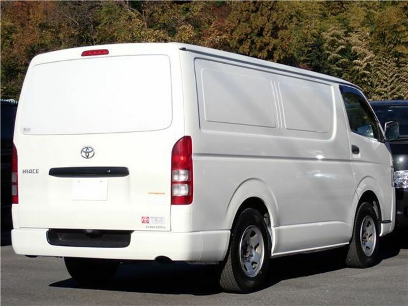 HIACE VAN