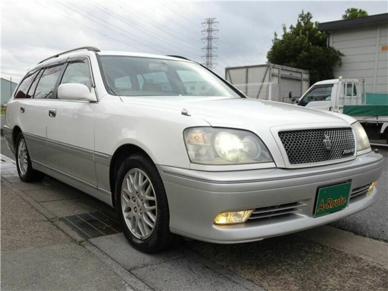 TOYOTA CROWN ESTATE