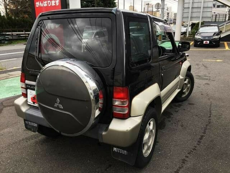 PAJERO JR