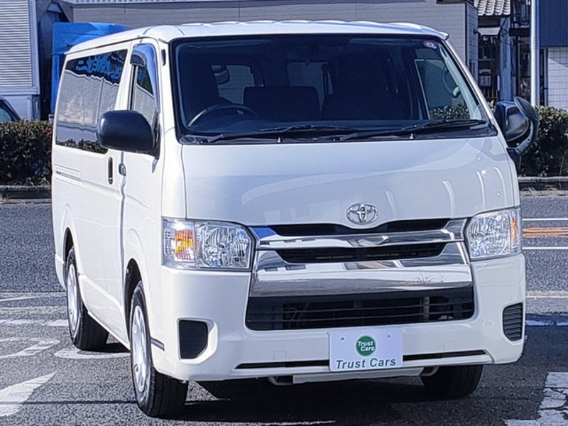 HIACE VAN