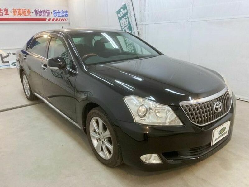 TOYOTA CROWN MAJESTA