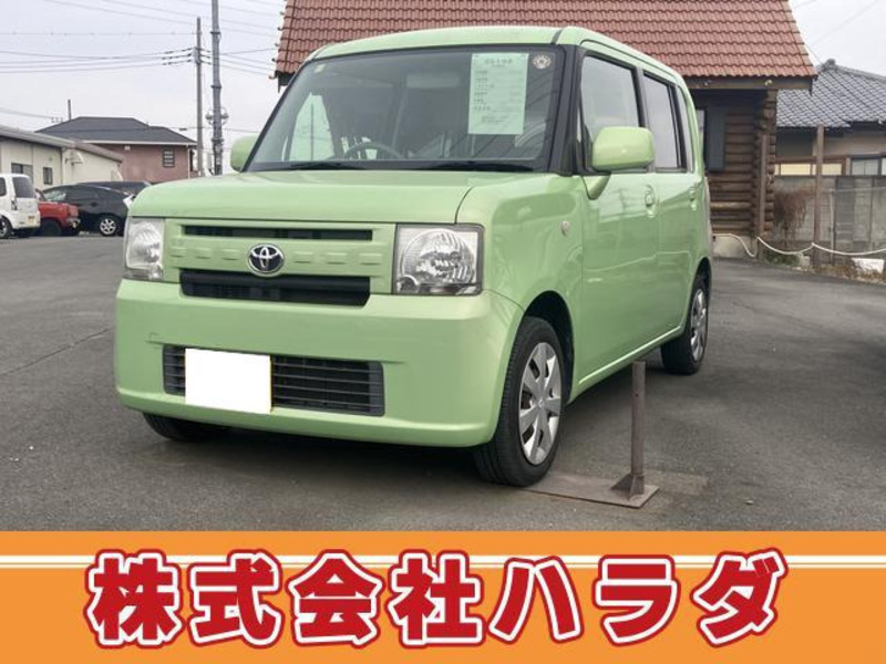 TOYOTA PIXIS SPACE