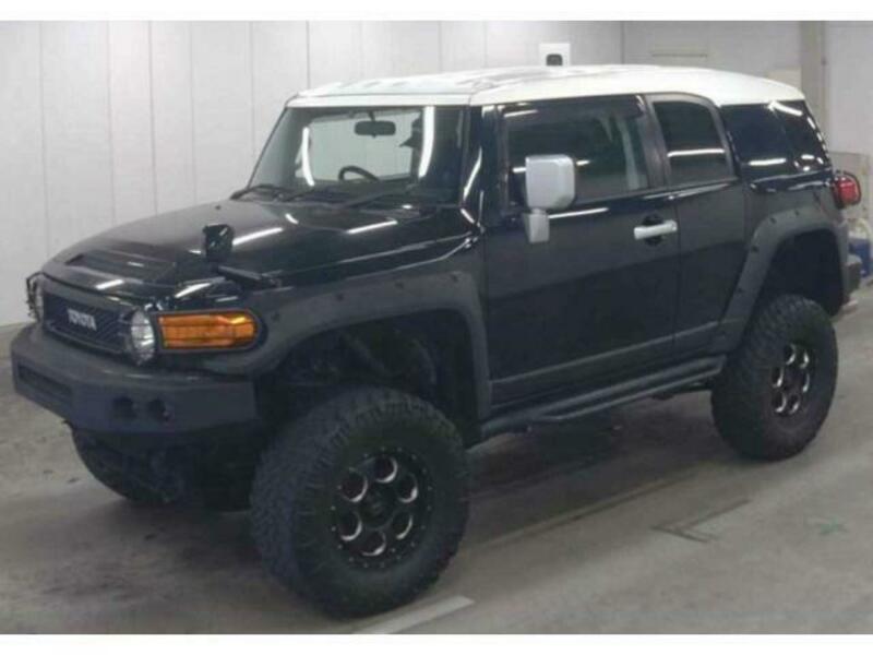 TOYOTA FJ CRUISER