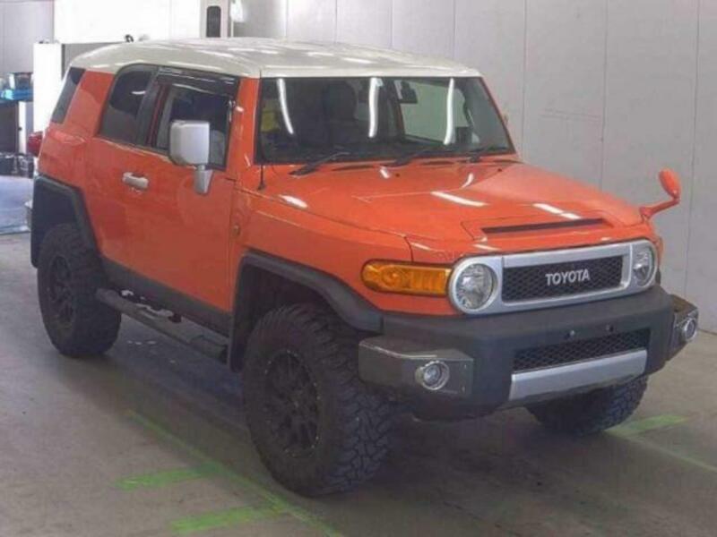 TOYOTA FJ CRUISER