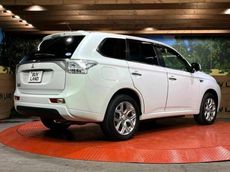 OUTLANDER PHEV