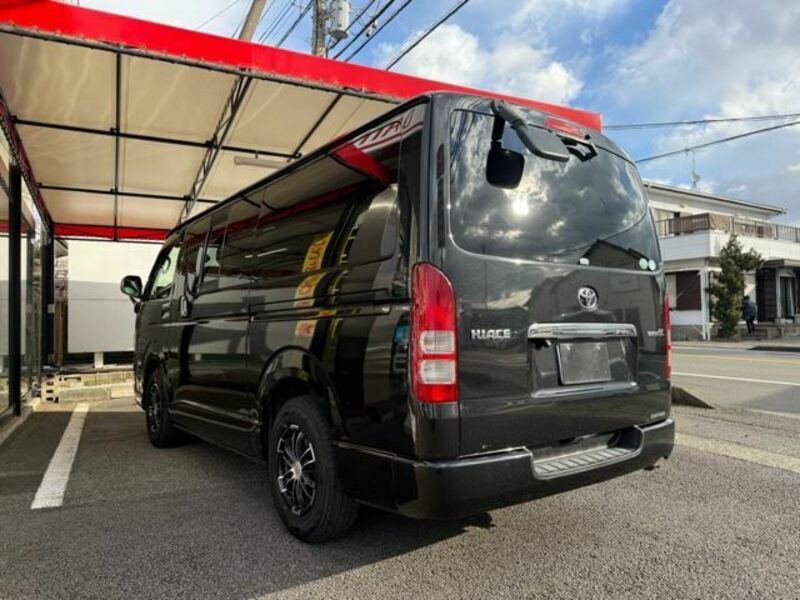 HIACE VAN