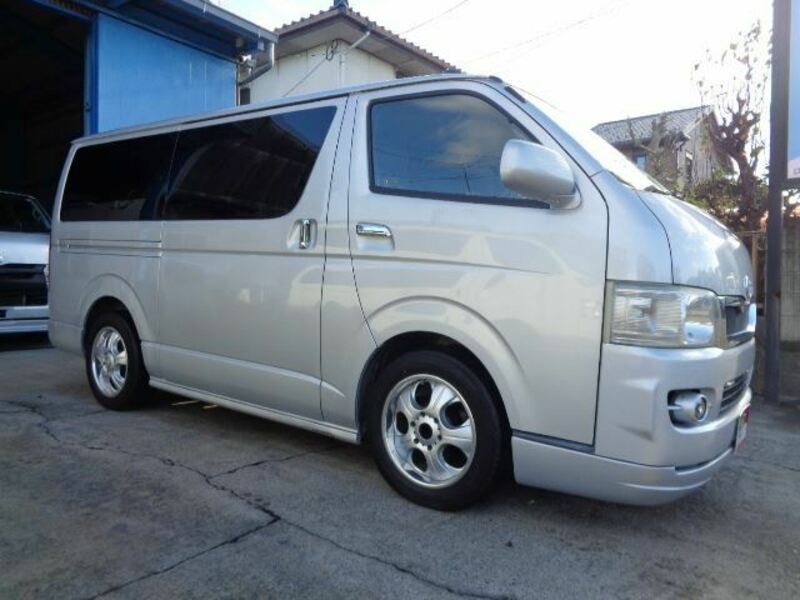 HIACE VAN