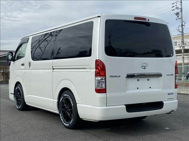 HIACE VAN