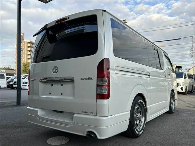 HIACE VAN