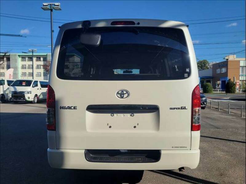 HIACE VAN