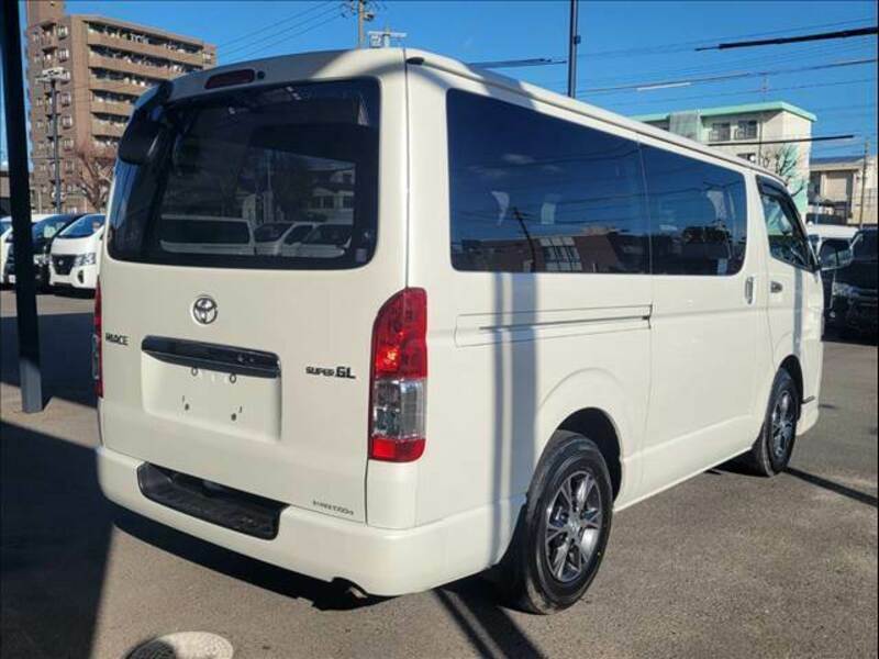 HIACE VAN