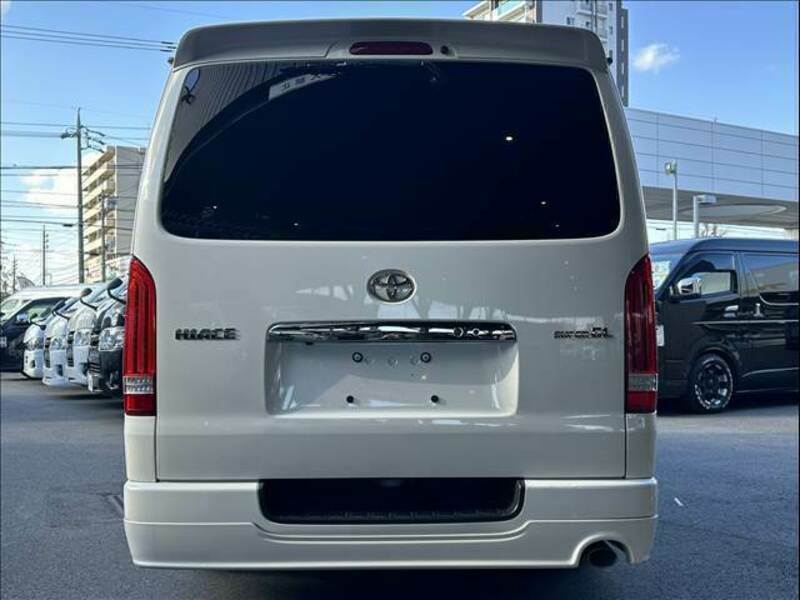 HIACE VAN