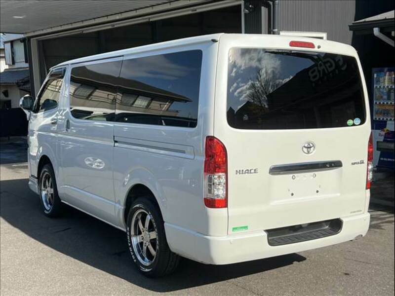 HIACE VAN