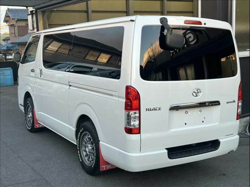 HIACE VAN