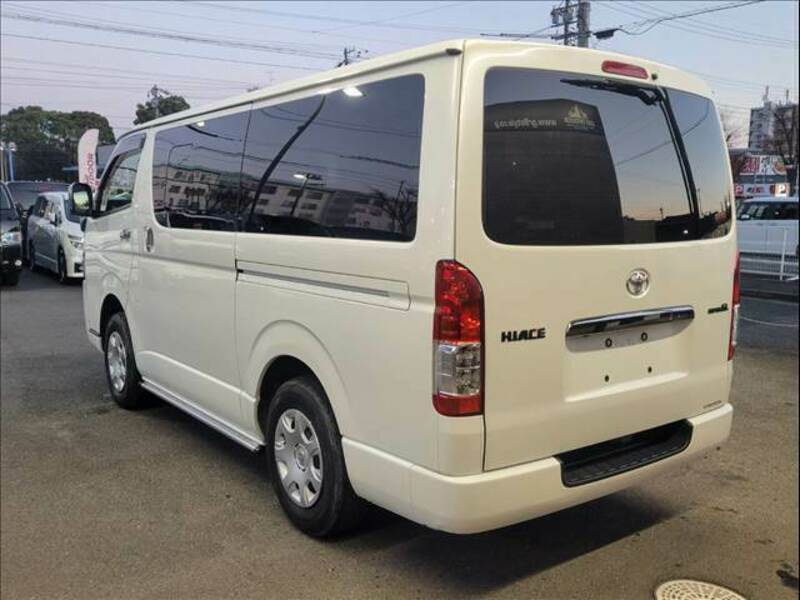 HIACE VAN