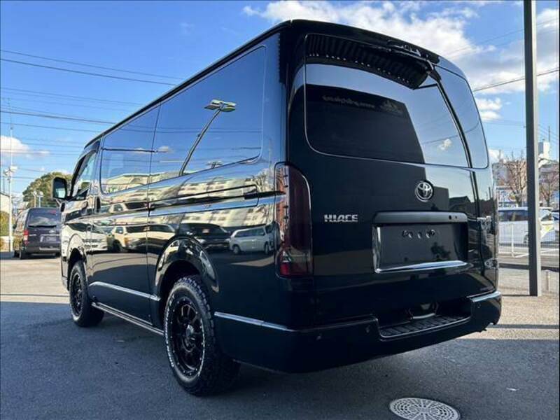 HIACE VAN