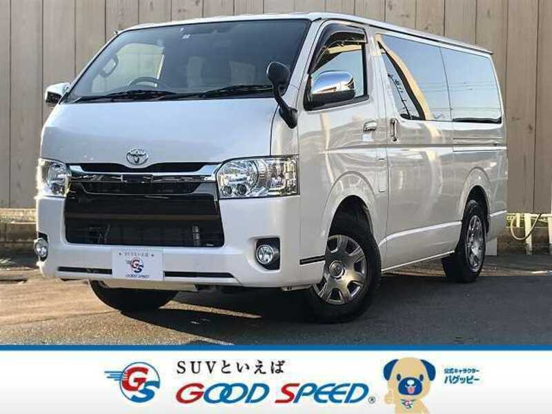 TOYOTA HIACE VAN