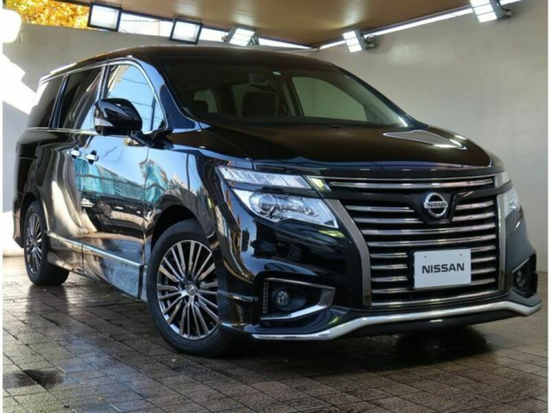 NISSAN ELGRAND