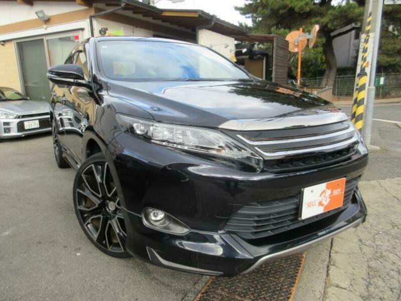 TOYOTA HARRIER