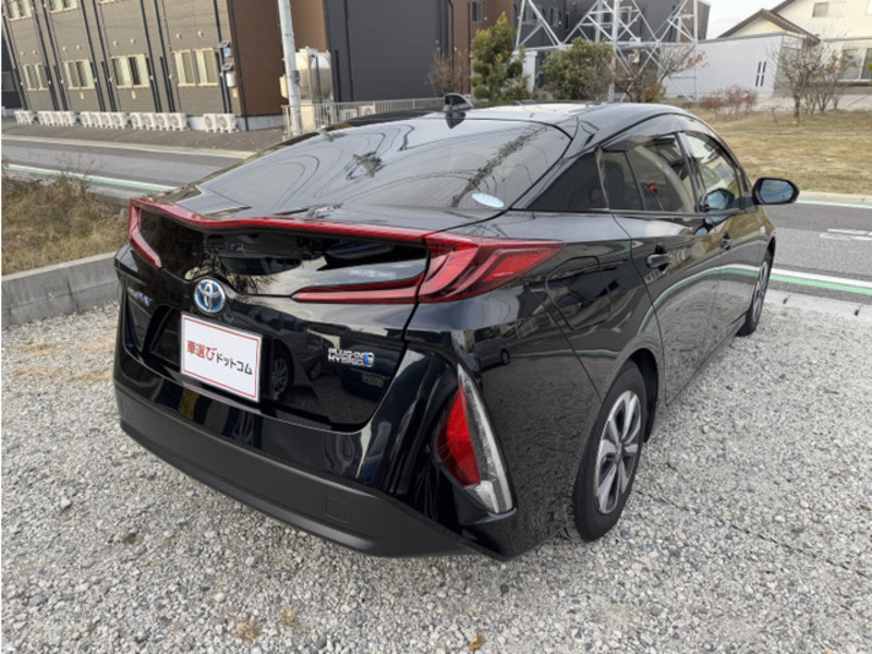 PRIUS PHV